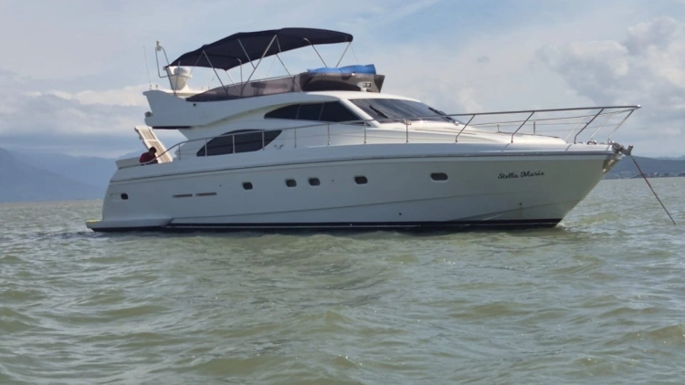 Ferreti 55 - Aluguel de Barco em Florian&oacute;polis